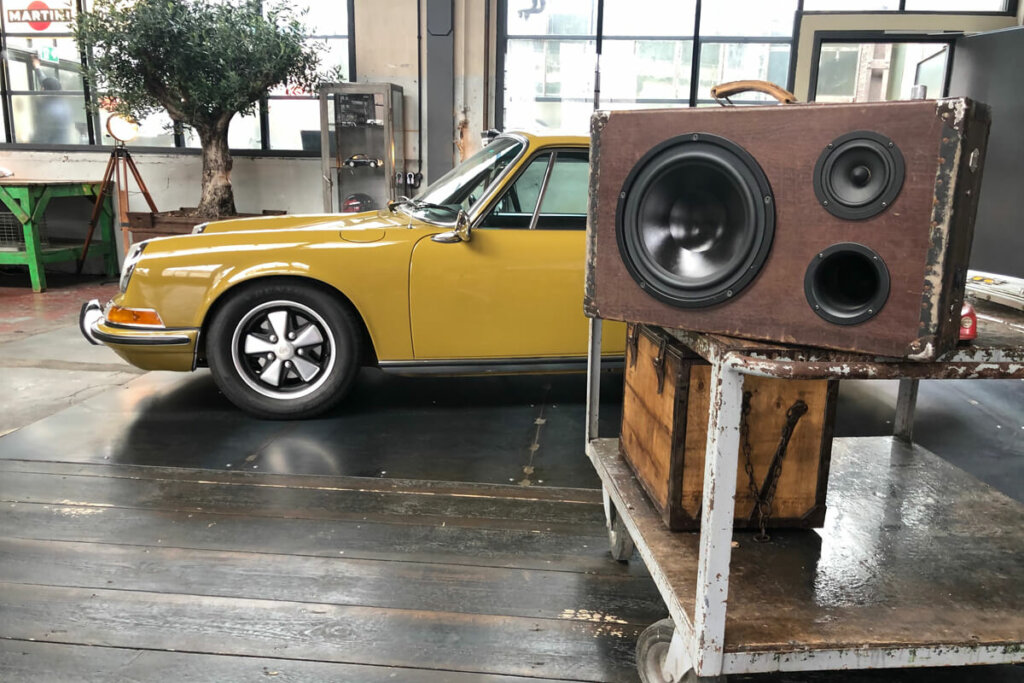 Altoparlanti per auto d'epoca di Strofeld